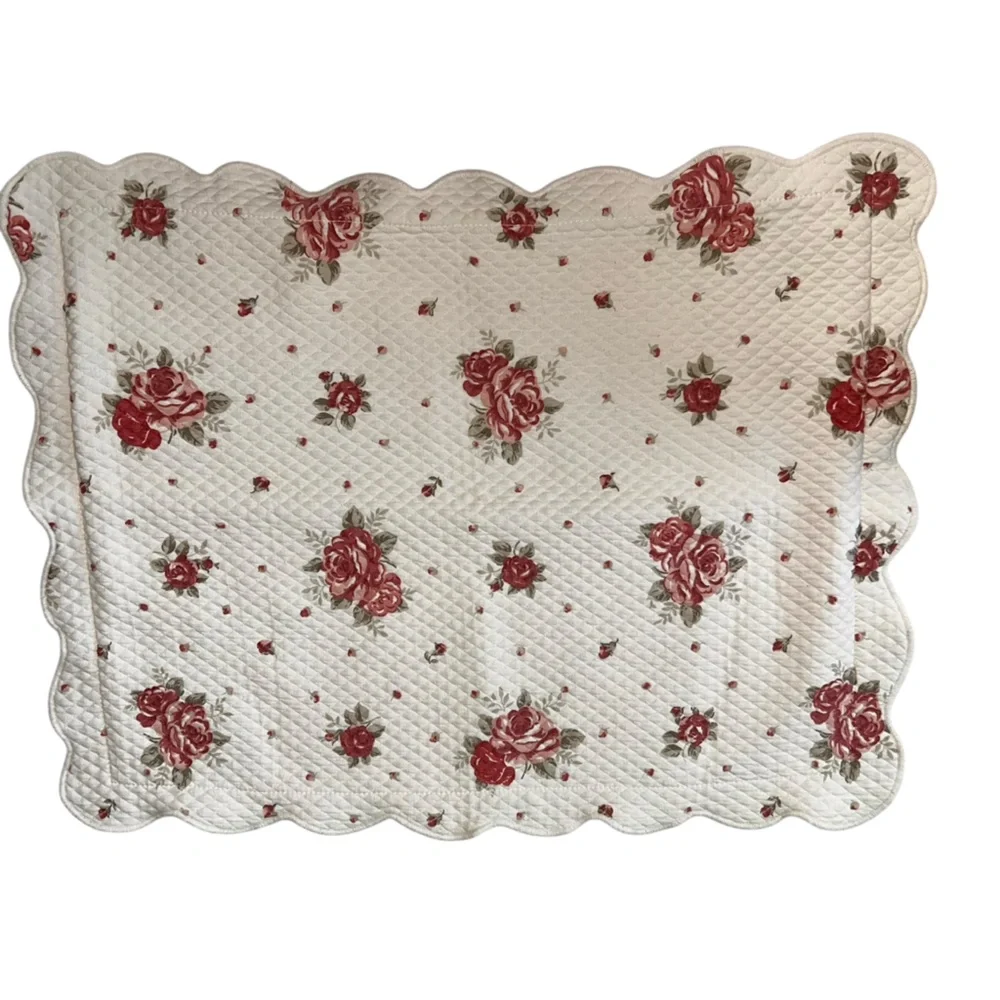 2 Pillow Shams Colchas S. Domingos Quilted Scalloped Ivory with Pink Roses